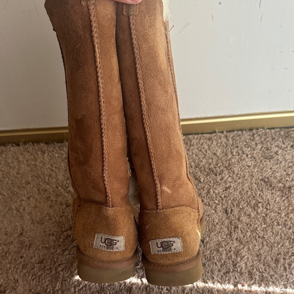 UGG Tan Boots with Button and Fur Trim - Picture 9 of 9